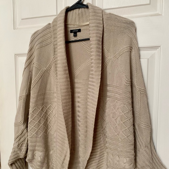 Apt 9 beige chunky knit cocoon sweater - Picture 3 of 12